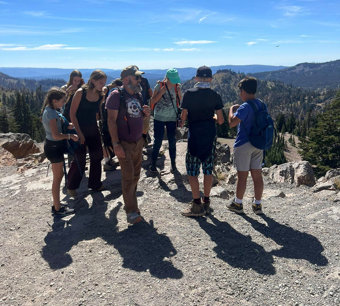 7th-Grade-Lassen-Trip-Sept-2024-crop.jpg